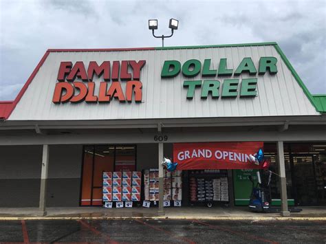 The majority of Dollar Tree stores generally stay open on the following holidays, though reduced hours may apply: – New Year’s Day. – Martin Luther King, Jr. Day (MLK Day) – Valentine’s Day. – Presidents Day. – Mardi Gras Fat Tuesday. – St. Patrick’s Day. – Good Friday. – Easter Monday.